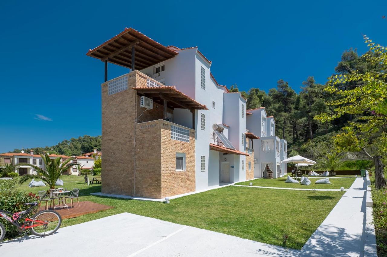 Sunset Villas Posidi Eksteriør billede