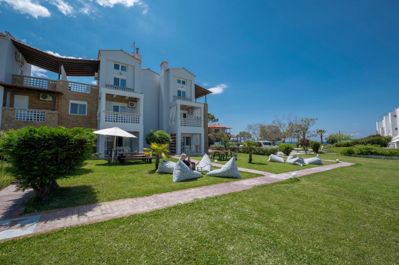 Sunset Villas Posidi Eksteriør billede