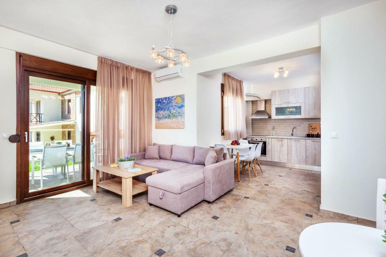 Sunset Villas Posidi Eksteriør billede